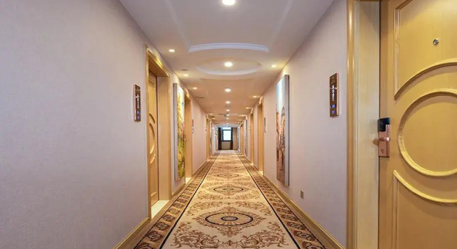 Venus International Hotel Heilongjiang Qiqihar Longhua Road Middle Ring Dashan New Market, Varaa Hotelli Qiqihar Heilongjiang