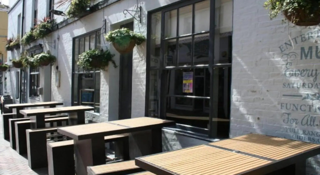 The Golden Lion, Забронировать Отель Бизнес-отели Англии, 4* 5*