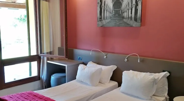 Семейный номер Standard с видом на бассейн Agriturismo ai Due Leoni