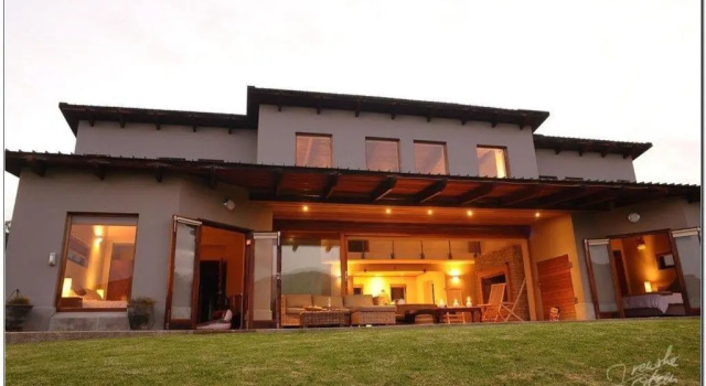 Stanford Heights River House