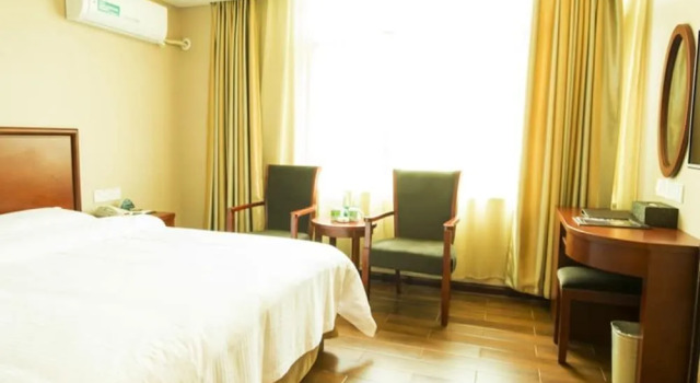 GreenTree Inn PuNing International Commodity City Hotel, Book Hotel 3-stjernede hoteller i Puning, 3*