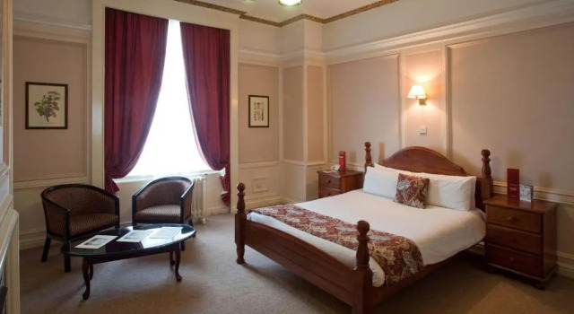 Двухместный номер Standard Adelphi Hotel