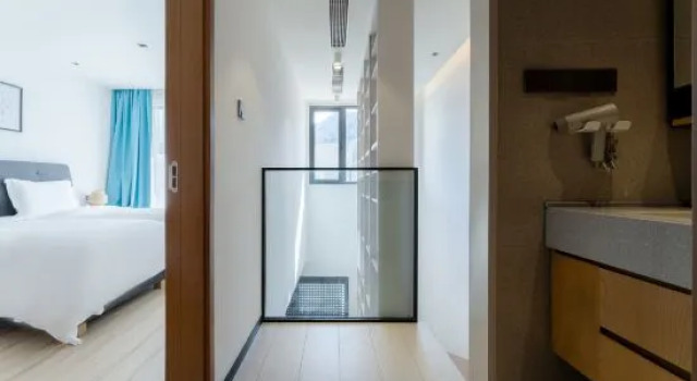 Suite Standard 2 camere duplex con vista Midnight Grape Hotel