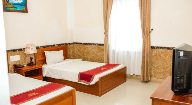 Семейный номер Standard с балконом Hoang Van Hotel