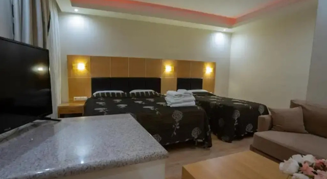 Полулюкс Pantelidis Hotel & Spa