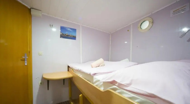 Adriatic Cruising Yacht, Prenota Hotel Splitska 