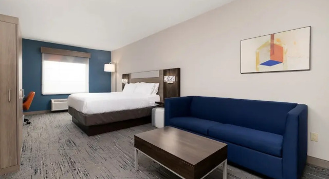 Двухместный люкс Holiday Inn Express Hotel and Suites Kingsville by IHG