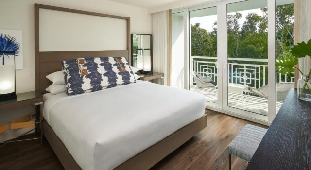 Номер Standard с видом на сад Bakers Cay Resort Key Largo, Curio Collection By Hilton