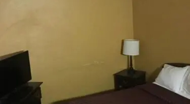 Люкс Smokey Point Motor Inn