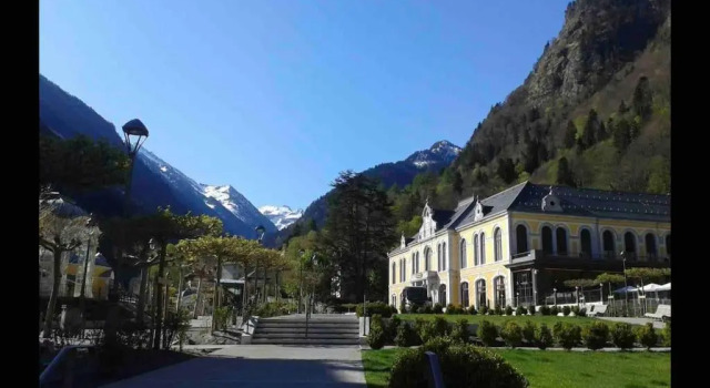 Студия Chaleureux studio familal en centre ville avec vue sur les montagnes