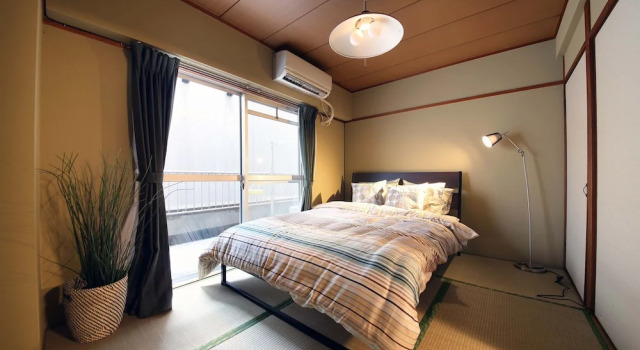 EX Minamisenba Apartment202