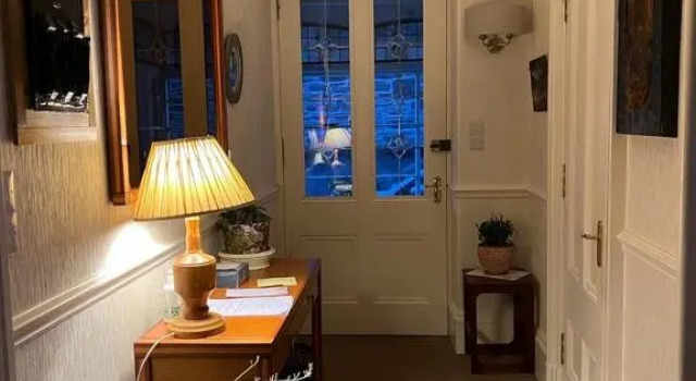 Ronas House, Забронировать Отель Отели Инвернесс с парковкой, рядом с Музей и художественная галерея Инвернесса, Парковка