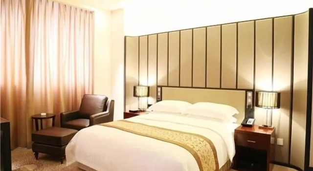 Jiuhua Jin Jiang International Hotel, Prenota Hotel Hotel in centro a Zhenjiang, hotel in centro a Zhenjiang