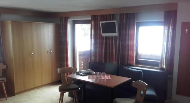 Alois Arnold, Prenota Hotel Hotel a Tirolo con parcheggio, Parcheggio