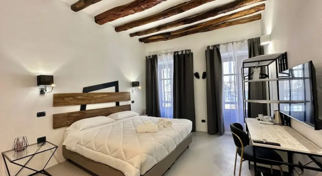 C&O Savoia Deluxe Rooms, Забронировать Апартаменты/квартира Апартаменты Кальяри, рядом с Church of Saint Michael, Апартаменты/квартира