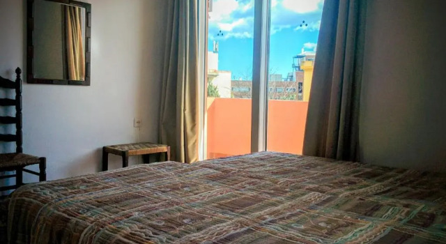 Hostal La Palmera, Забронировать Отель Торремолинос Коста-дель-Соль, рядом с Skal International