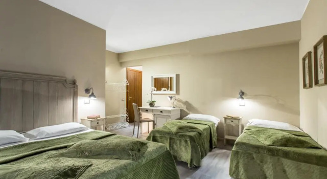 Четырёхместный номер Hotel Del Borgo