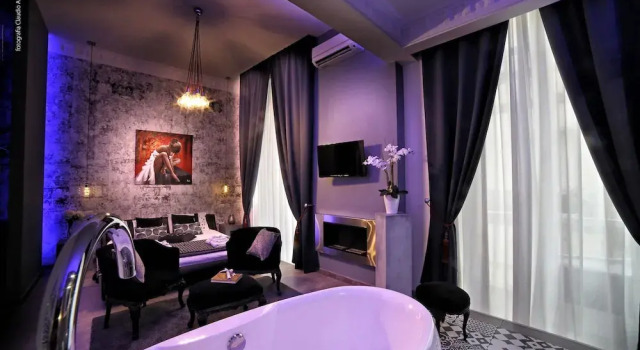 Bourbon House, Забронировать Отель Лунгомаре Карачоло Неаполь
