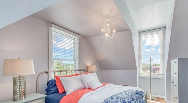 Chic Suite In Beautifully Updated Victorian 2 Bedroom Home, Забронировать Отель Сент-Огастин Saint Augustine Area, рядом с Cathedral Basilica of St. Augustine