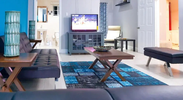 Апартаменты Executive New Kingston Corporate Apts at Donhead