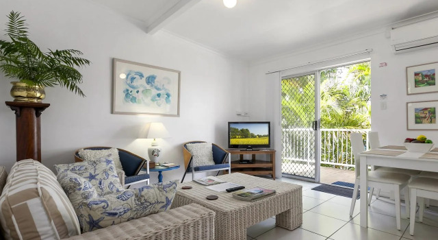 Beachcomber Peregian Beach, Book Hotel Peregian Beach Noosa