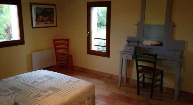 B&B Les Volets bleus, Book Bed and Breakfast Venelles Carros