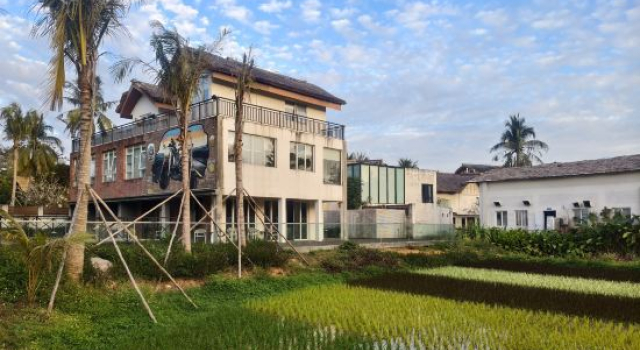 Blonsay Tropical Rainforest Resort Hotel, Book Resort Hotels in Baoting with Parking, Parking