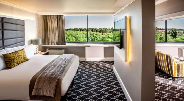 Luxo Casal quarto com vista para o rio Riverside Sun