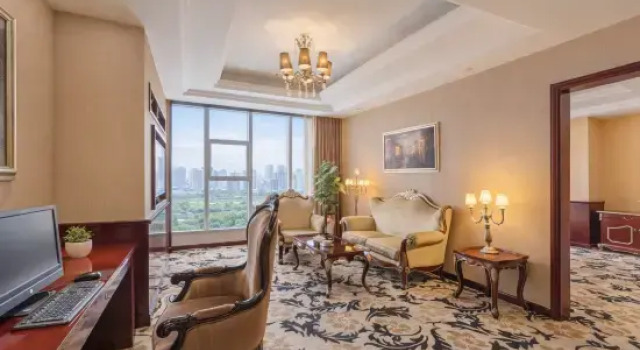Executive Suite Sofis Jinyuan Hotel