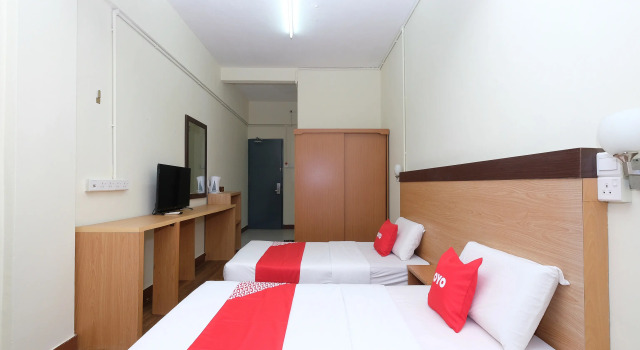 OYO 1105 Hotel 75, Book Hotel Billige hoteller i Temerloh