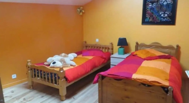 Gite le Barry D'Espine, Rezerwuj Hotel Hotele w Comus z parkingiem, Parking