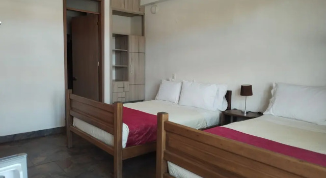 Семейный номер Standard с балконом Hotel Capitan Ricaurte
