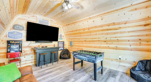 Коттедж Broken Bow Cabin w/ Hot Tub + Game Room!