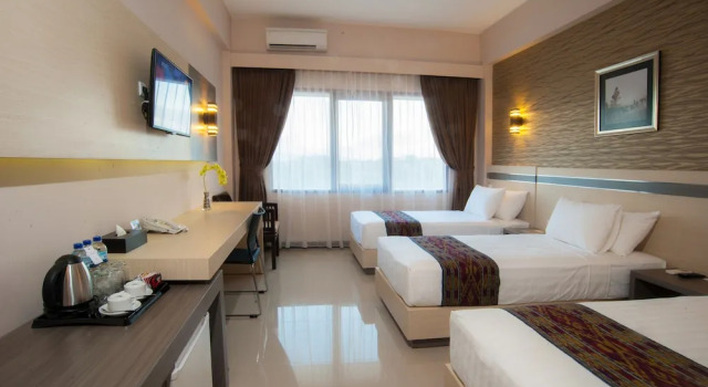 Трёхместный семейный номер Standard Lombok Raya Hotel