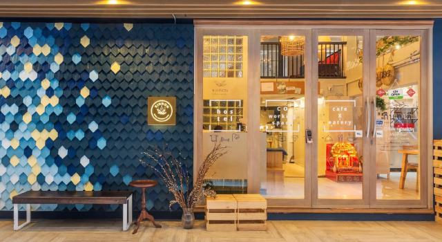 Kinnon Deluxe Hostel Coworking Cafe, Забронировать Хостел Хостелы Бангкока, рядом с Посольство России, Хостел