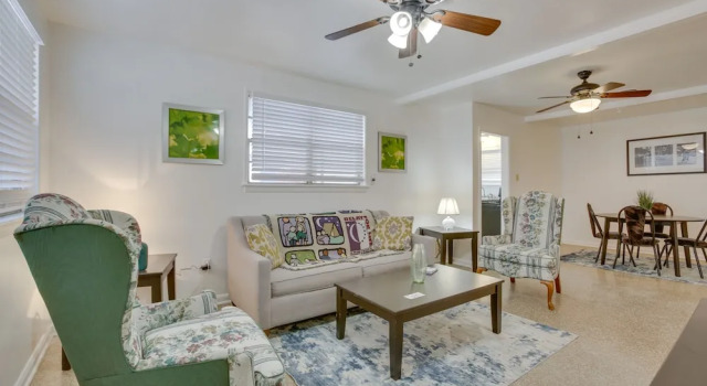Коттедж с 2 комнатами 5 Mi to City Park: Charming Home Near Nola!