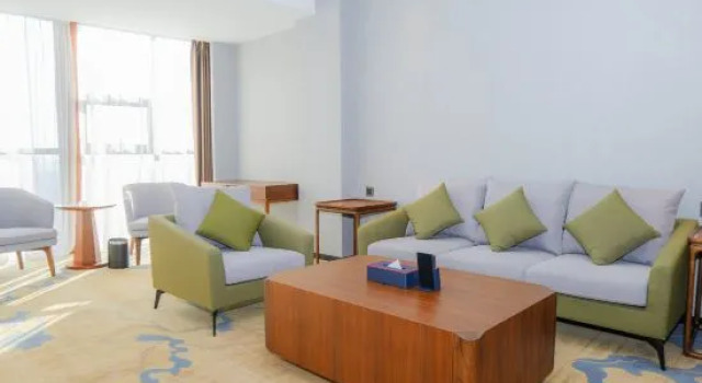 Люкс Deluxe Phoenix Hotel Ganzhou