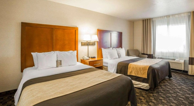 Четырёхместный номер Standard Comfort Inn & Suites Beaver - Interstate 15 North