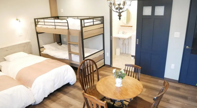 7 Rooms Hotel & Cafe - ディズニーと空港までバス1本 - 全室キッチン付き, Book Hotel Edogawa Tokyo