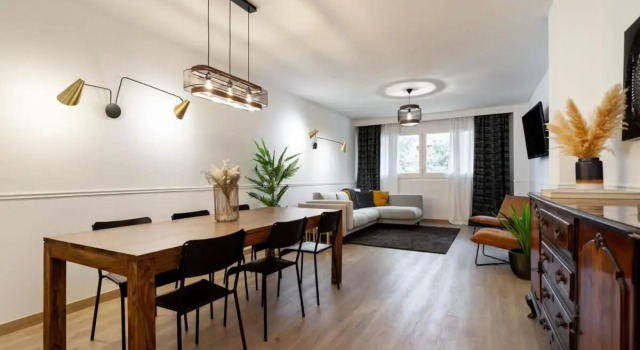 Exclusive Huge 4 Double Bedroom City Center, Забронировать Отель Барселона провинция Барселона, рядом с Casa Granell