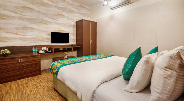 Номер Standard Treebo Five Elements with Swimming Pool