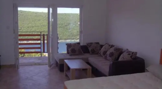 Apartments Vukovic, Забронировать Апартаменты/квартира Отели Lustica с парковкой, Парковка