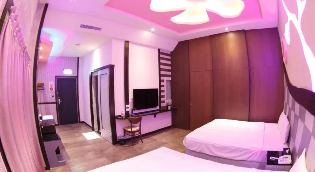 Четырёхместный номер Business Wei Feng Exquisite Motel Pintung Branch