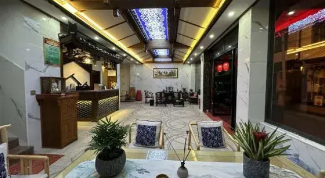 Furong Town Bishui Furong Hotel, Забронировать Отель Сянси Хунань