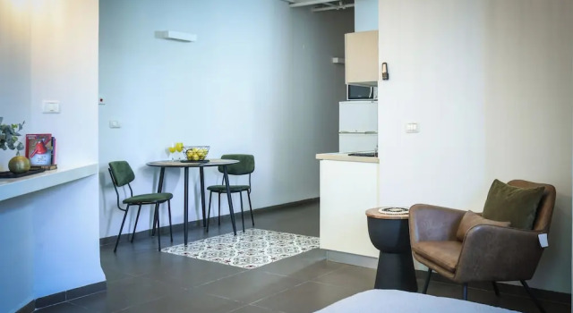 Printhouse Boutique STU 7 by Sea N' Rent