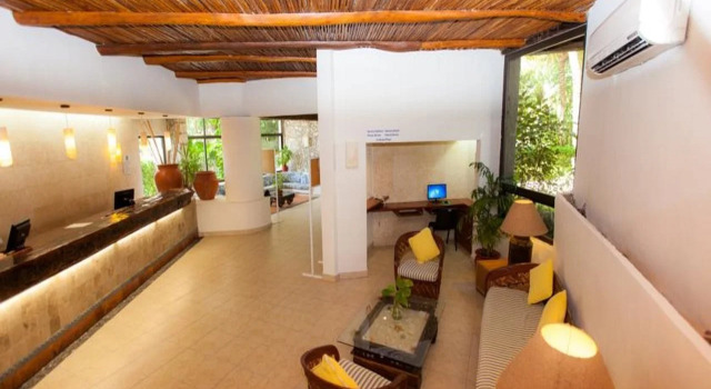 Casa del Mar Cozumel Hotel & Dive Resort with Beach Club access included