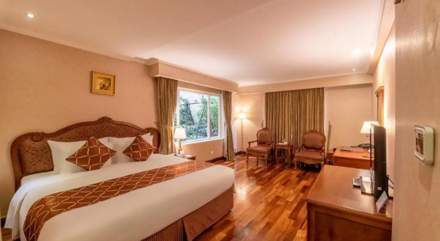 Двухместный номер Premium Deluxe Hotel Grand Saigon