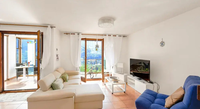 Villa Delle Rose in Arogno, Rezervați Vilă Arogno Ticino
