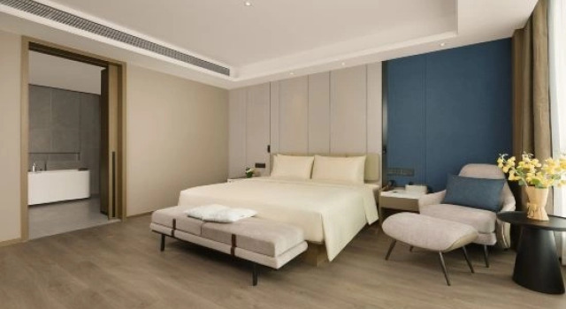 Двухместный люкс с видом на город Atour Hotel Jinan West Railway Station