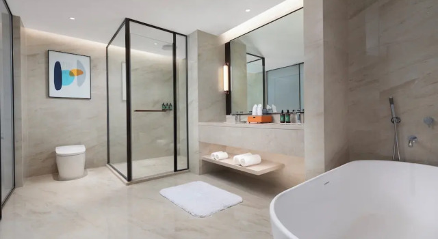 Четырёхместный номер Premium Crowne Plaza Xiangyang Fuchun Lakeside